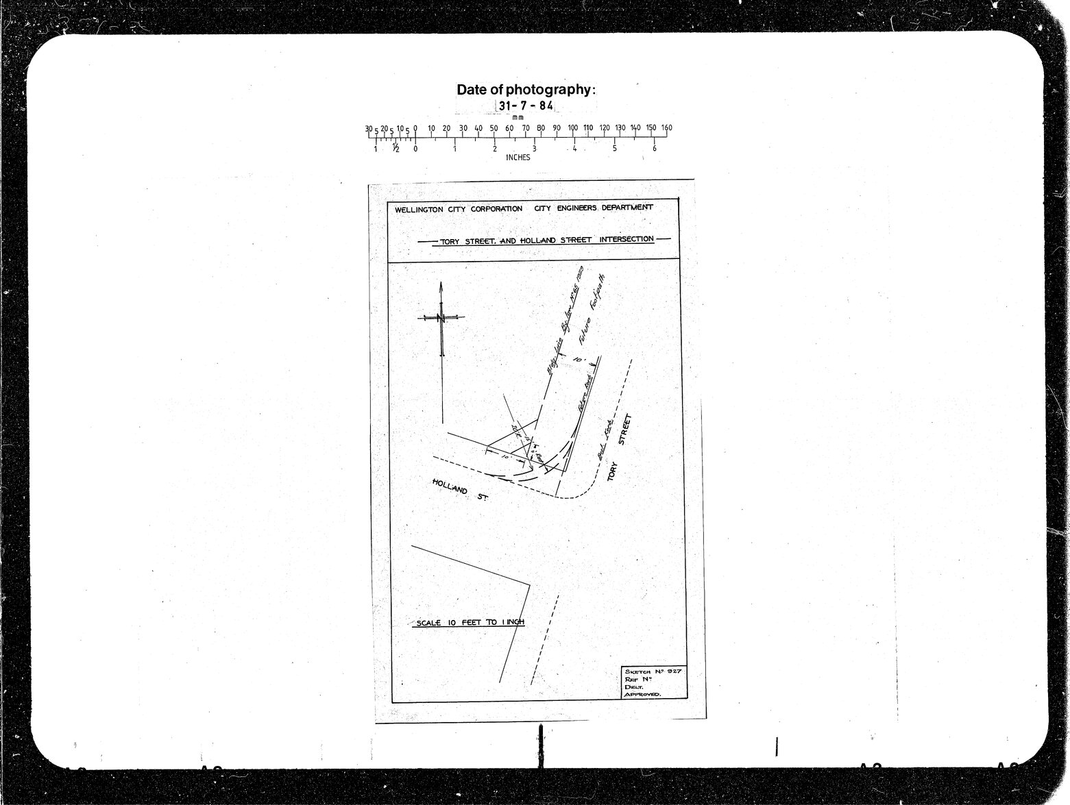 Tory Street, Holland Street