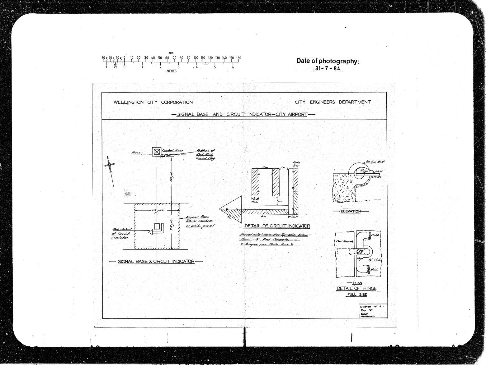 City Airport, Circuit Indicator