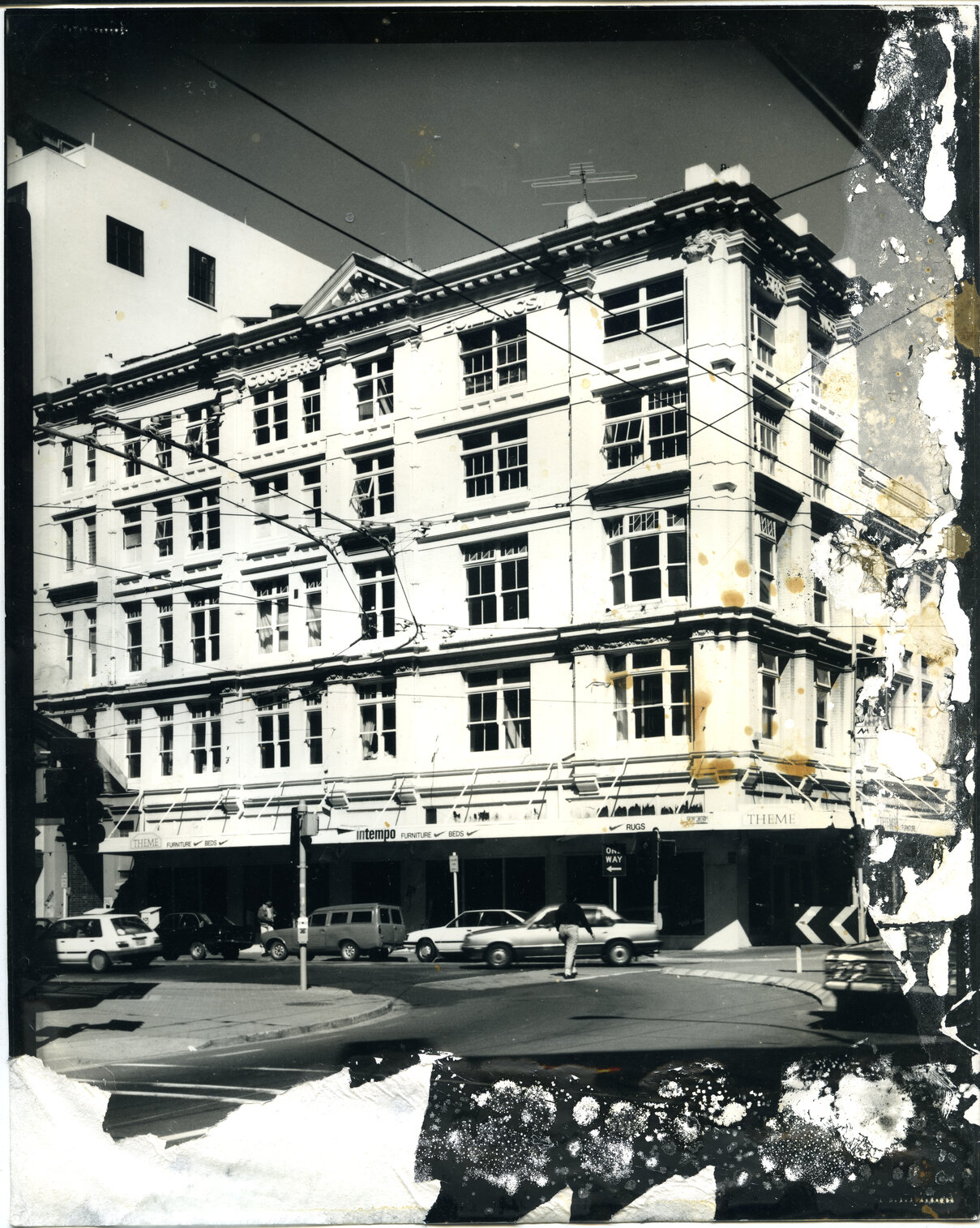 Photo showing Coopers Building on corner of Mercer Street and Willis Street