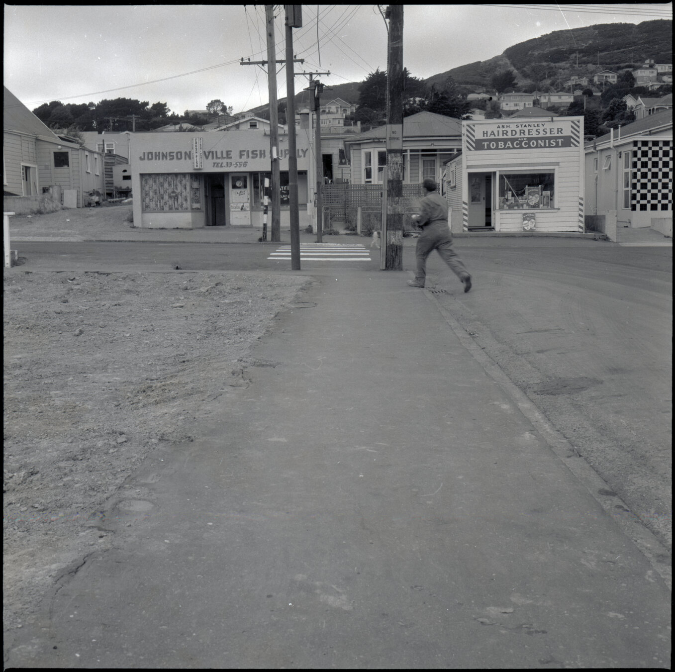 a. Footpath, Johnsonville Road, Johnsonville