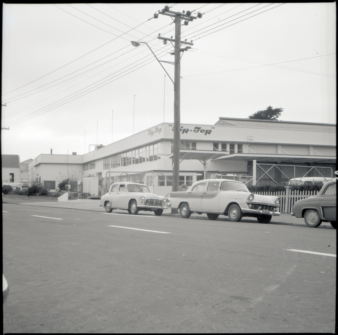 h. Tip-Top Ice Cream Factory