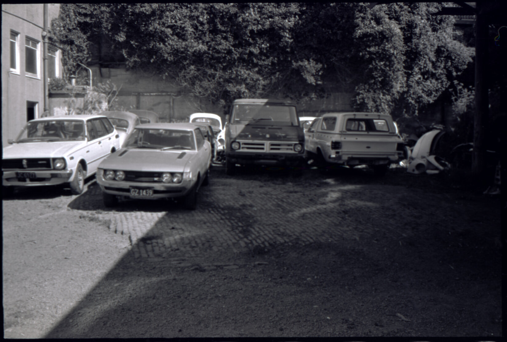 Derelict vehicles and parked cars