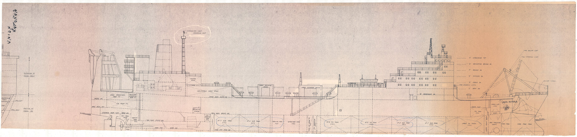 Union Rotorua, profile showing tanks and cargo space