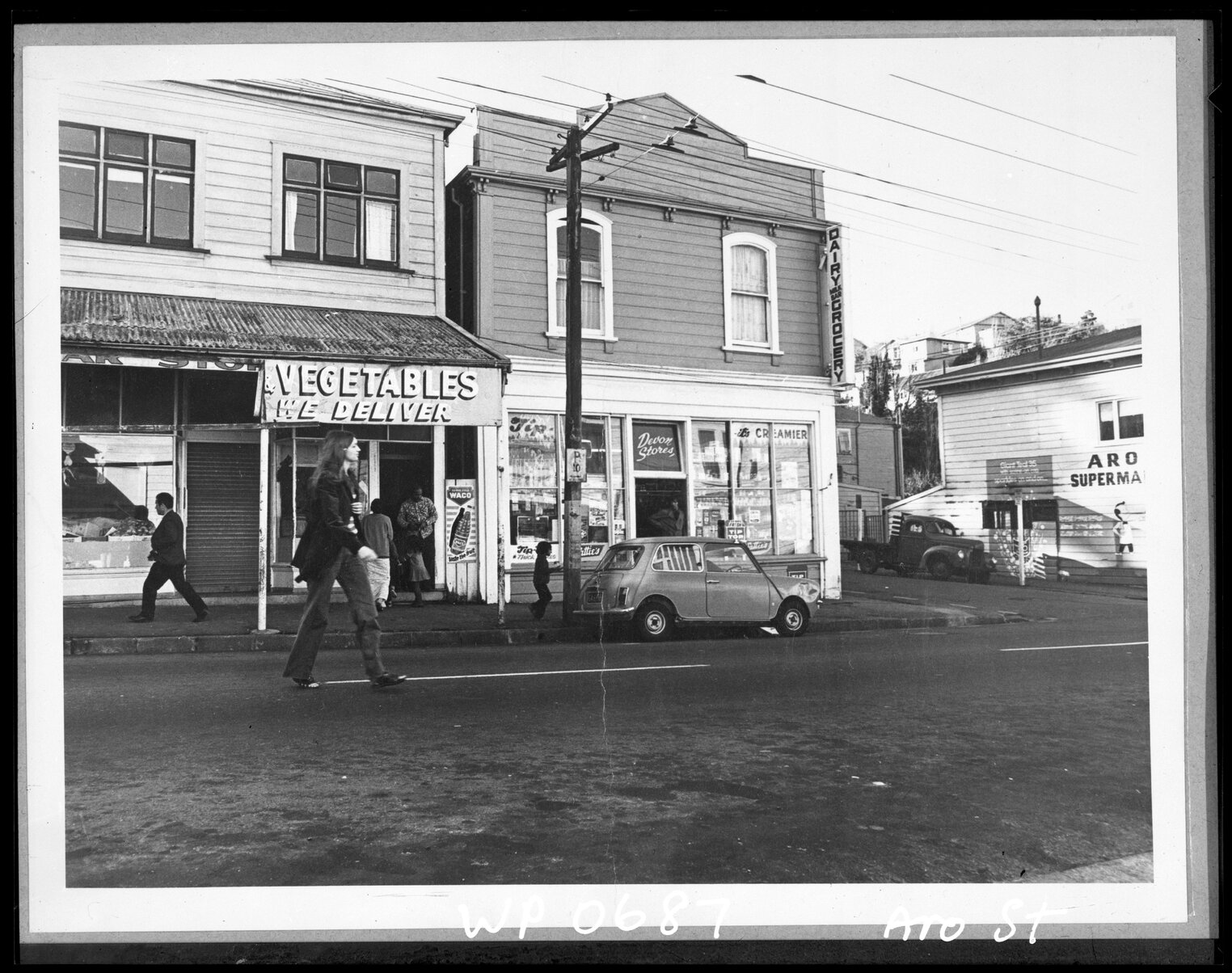 Aro Street, shops on Devon Street
