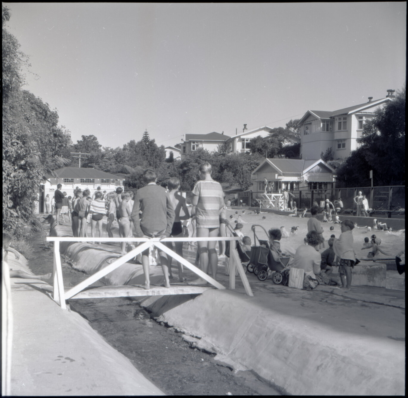 w. Children at Khandallah Swimming Pool