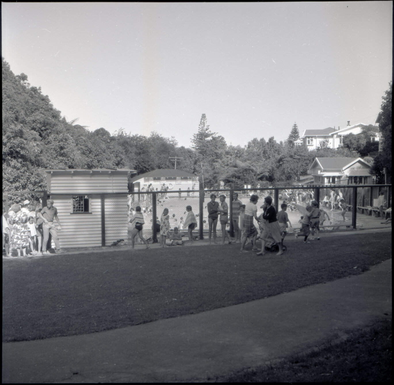 t. Children at Khandallah Swimming Pool