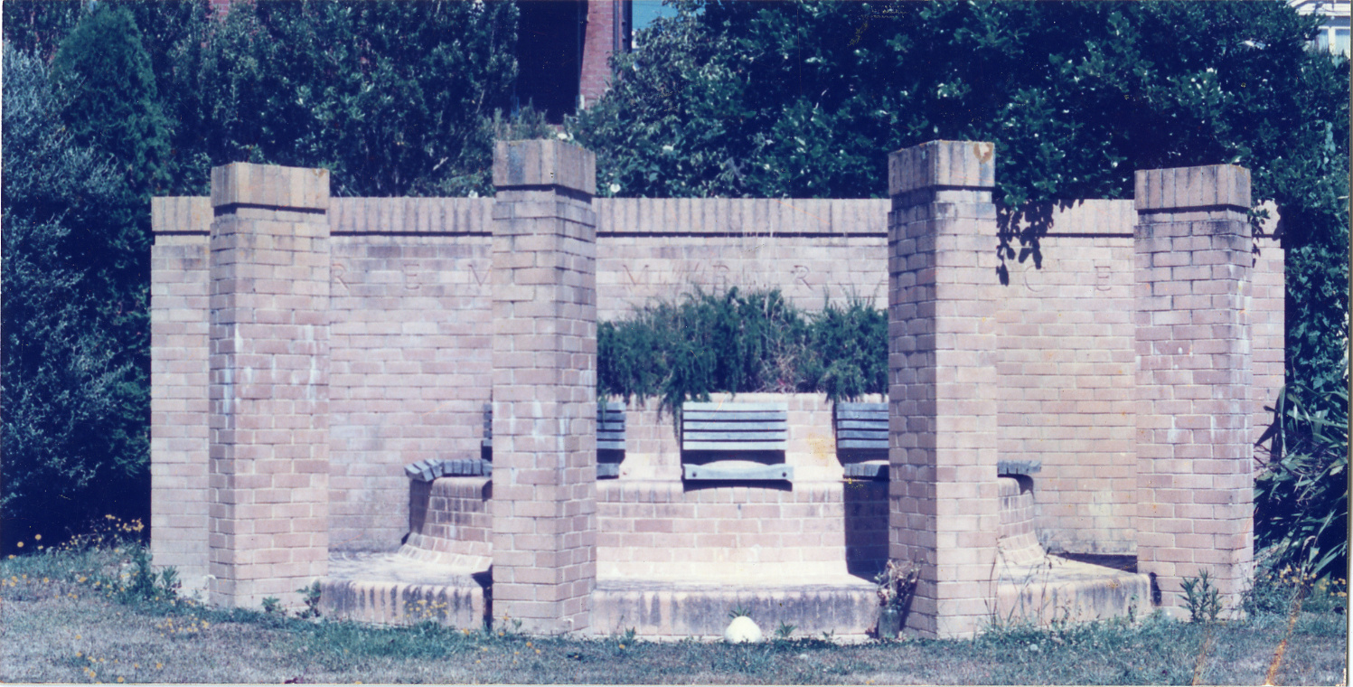 Karori Cemetery, Remembrance focal point, 25 January 1989