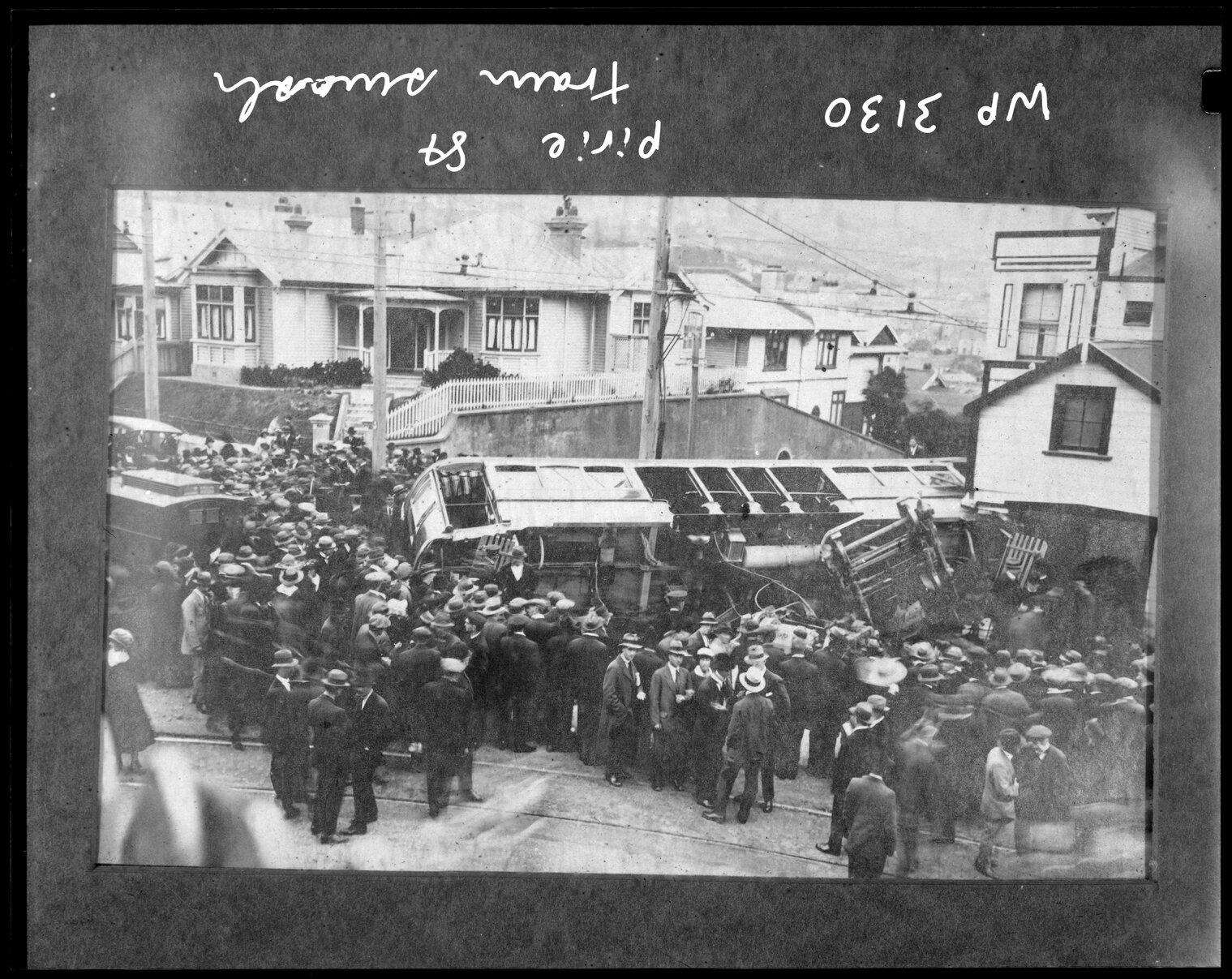 Tramcar accident, run-away tram, Pirie Street, Mount Victoria