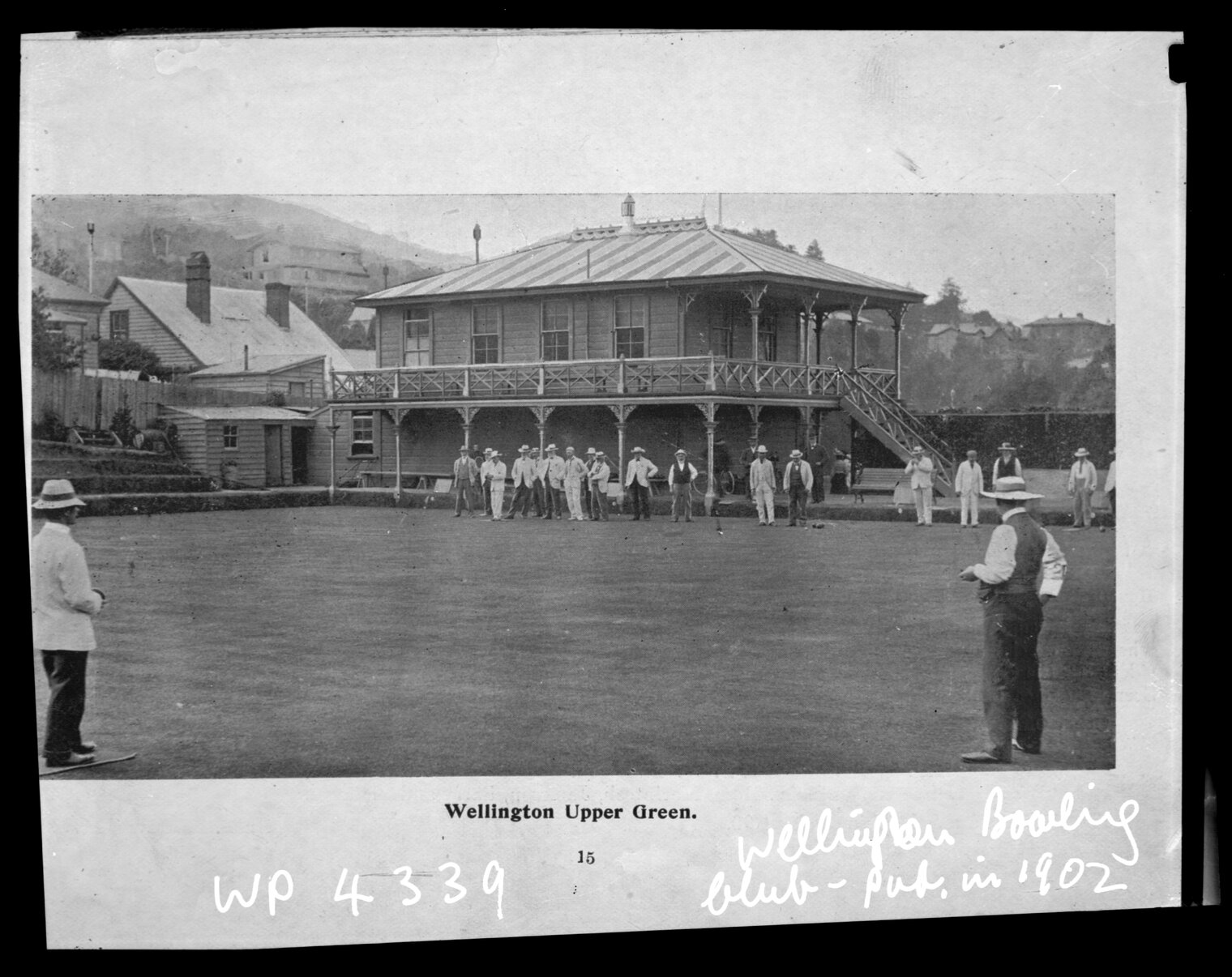 People bowling, Wellington Lower Green