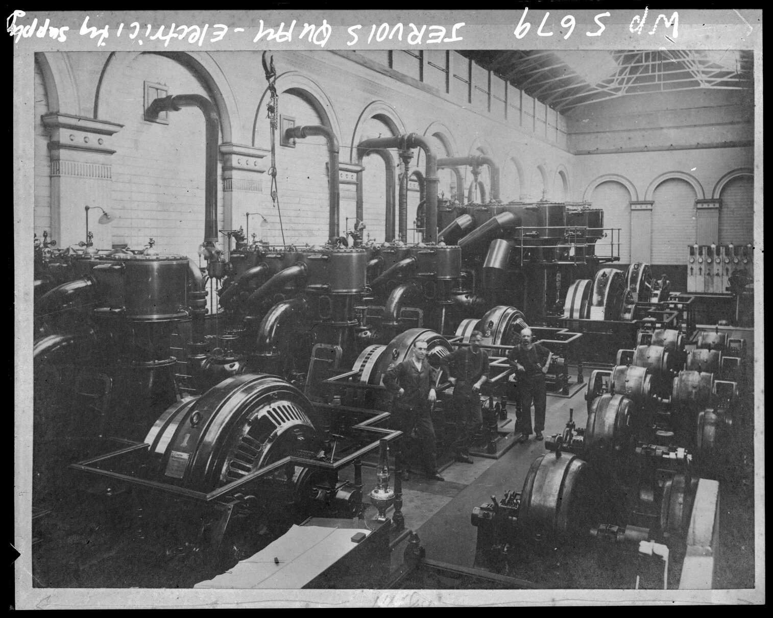 500 V D.C. supply for trams shift, Jervois Quay