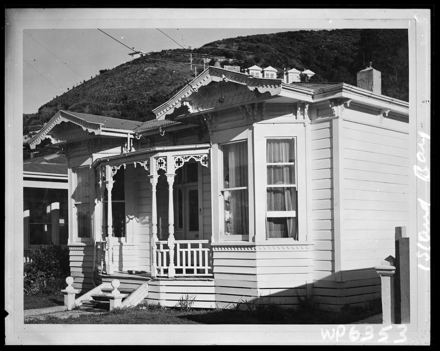 8 Derwent Street, Island Bay