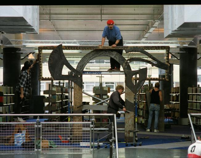 C, Installing artwork, artist