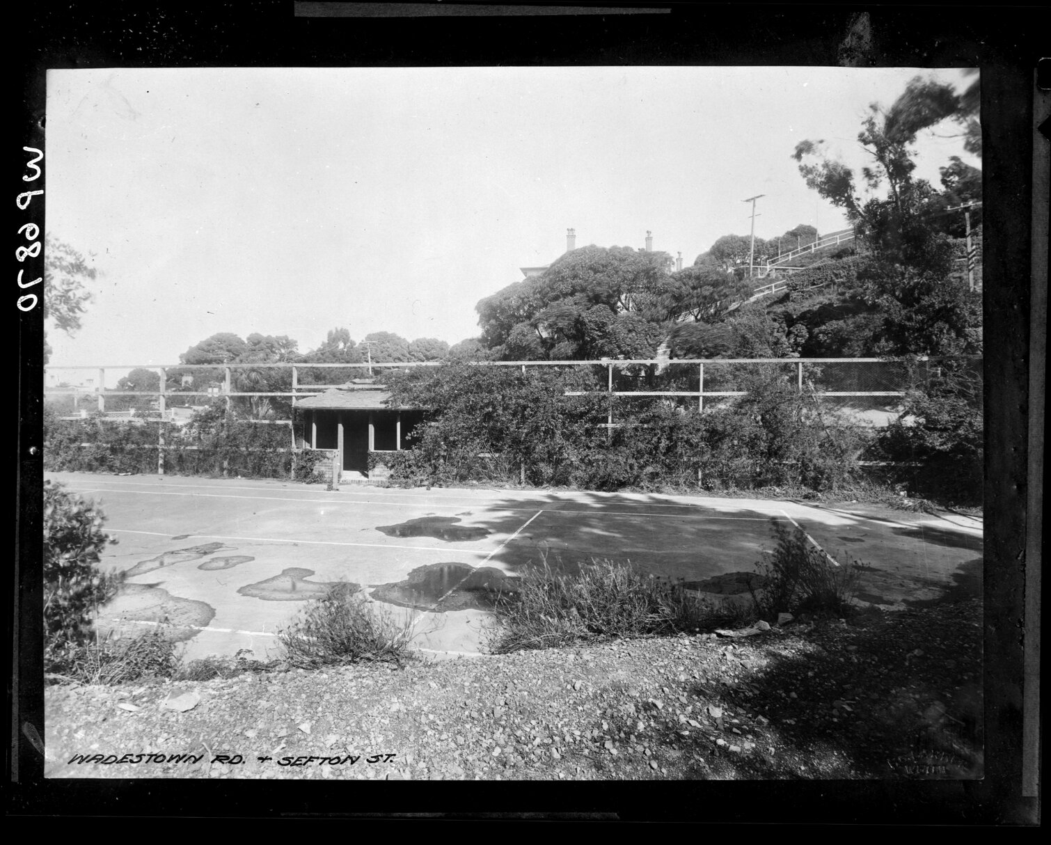 Wadestown Road and Sefton Street.