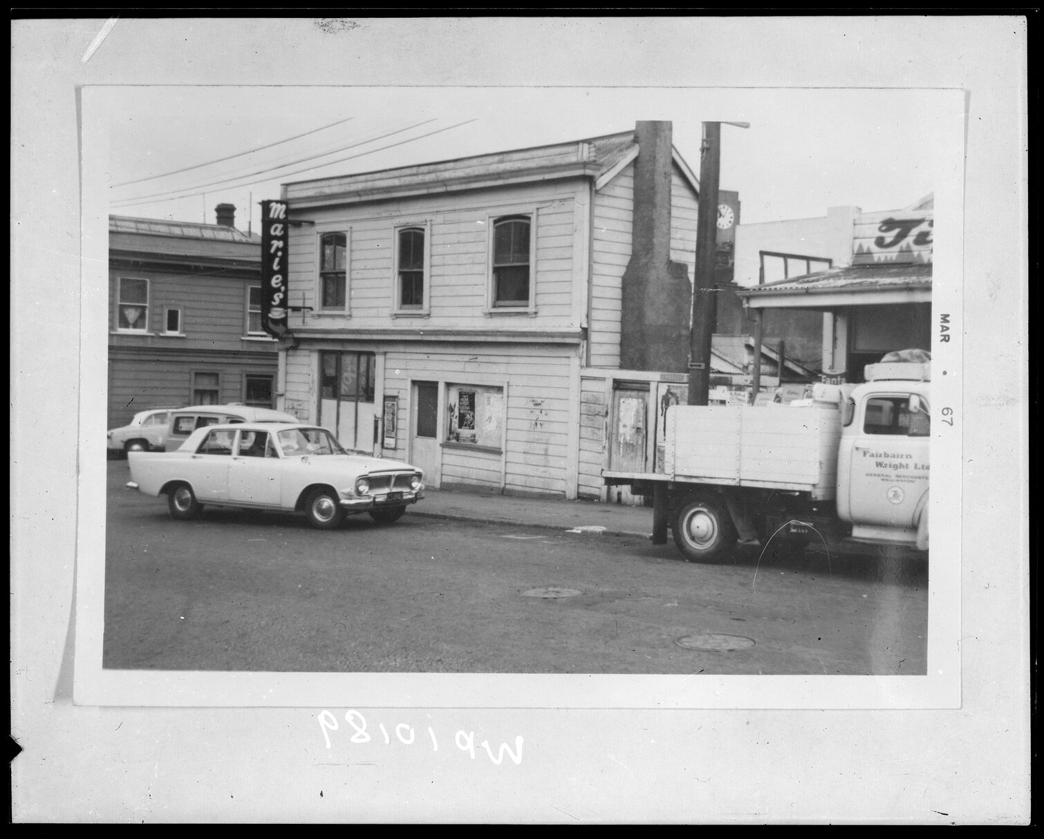 Monde Marie, on the corner of Roxburgh Street and Majoribanks Street