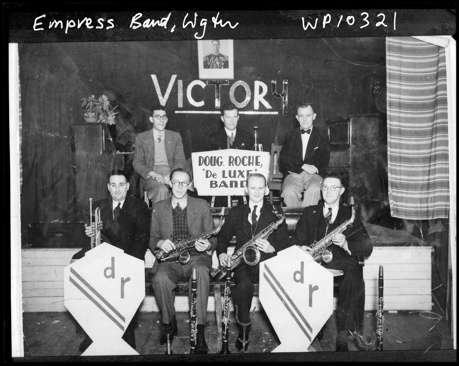 Doug Roche 'De Luxe' band