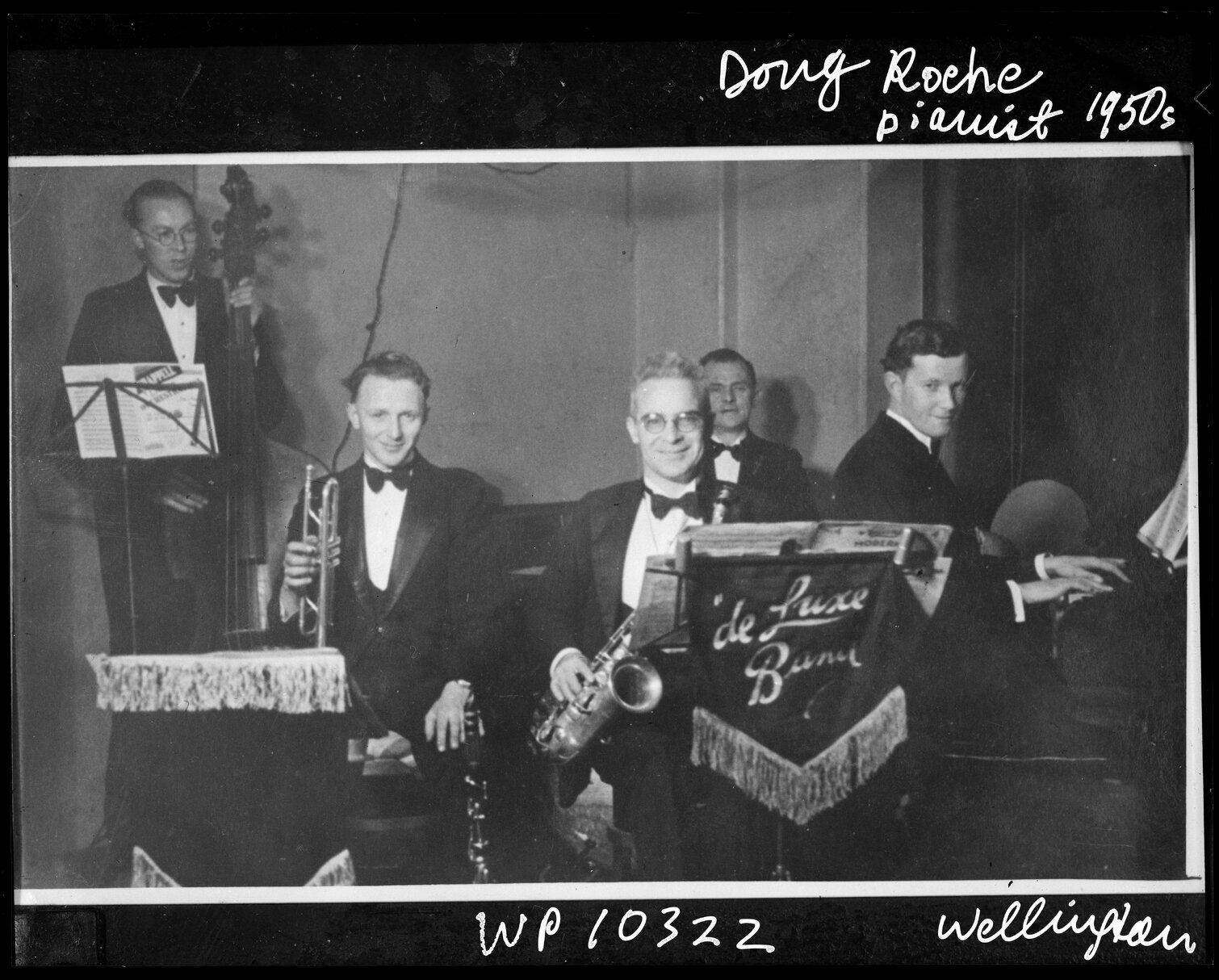 Doug Roche 'De Luxe' band