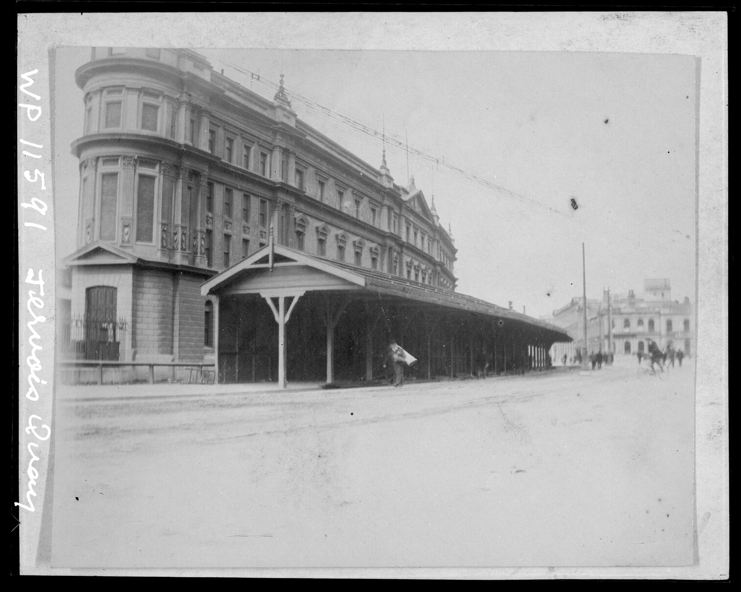 Old waiting sheds, Jervois Quay