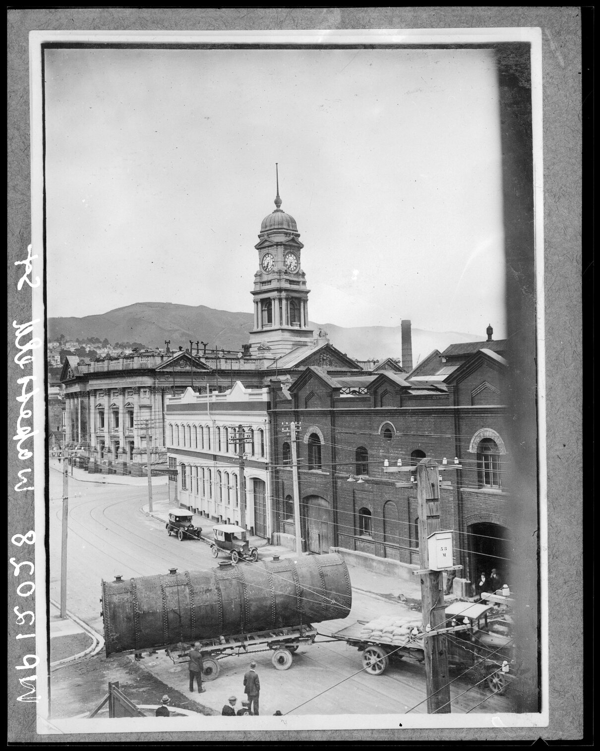Boiler from Wakefield Street Power Station being removed for installation at the Wellington Hospital