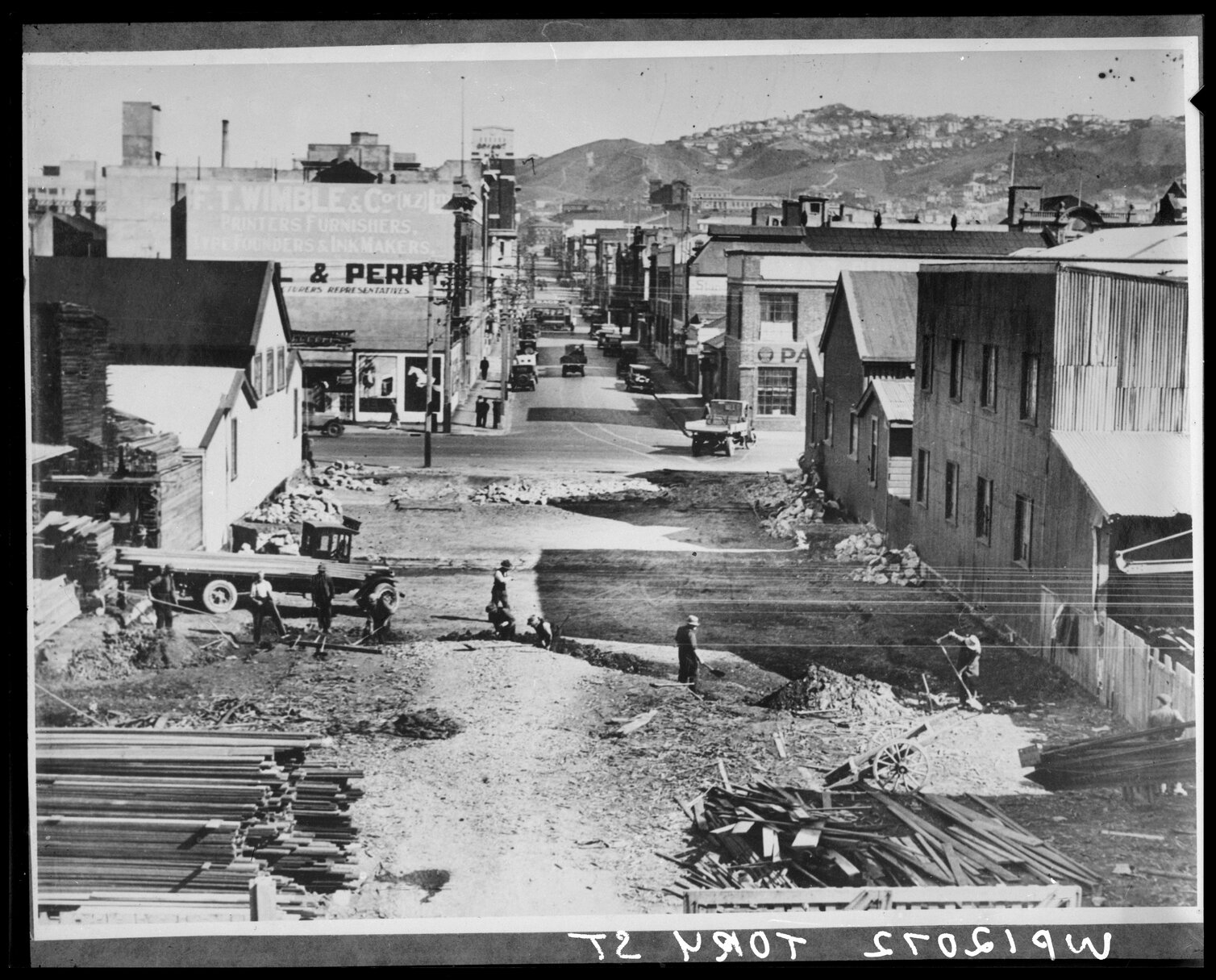 Tory Street extension, looking south