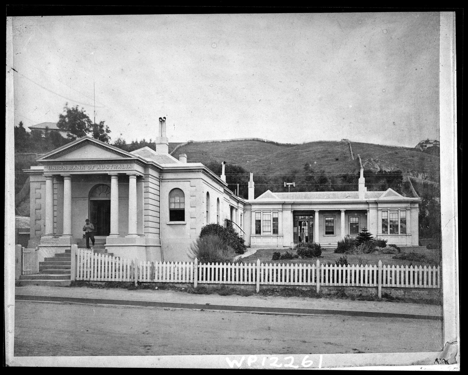 Union Bank of Australia, corner of Willis Street and Boulcott Street