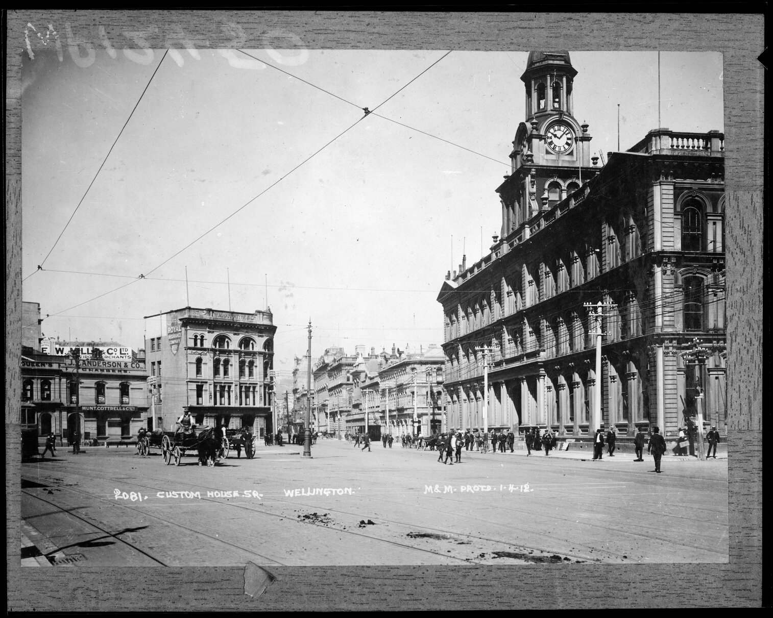 Post Office Square, Customhouse Quay