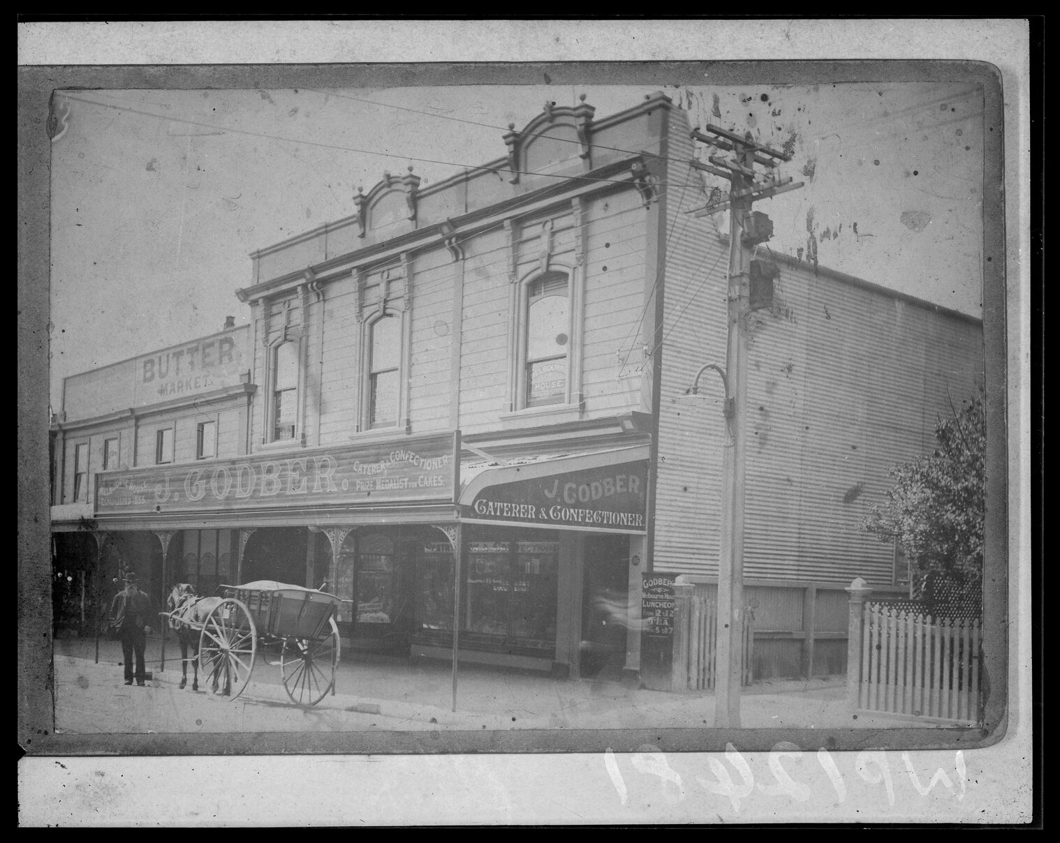 171-173 Cuba Street, premises of James Godber, Caterer and Confectioner