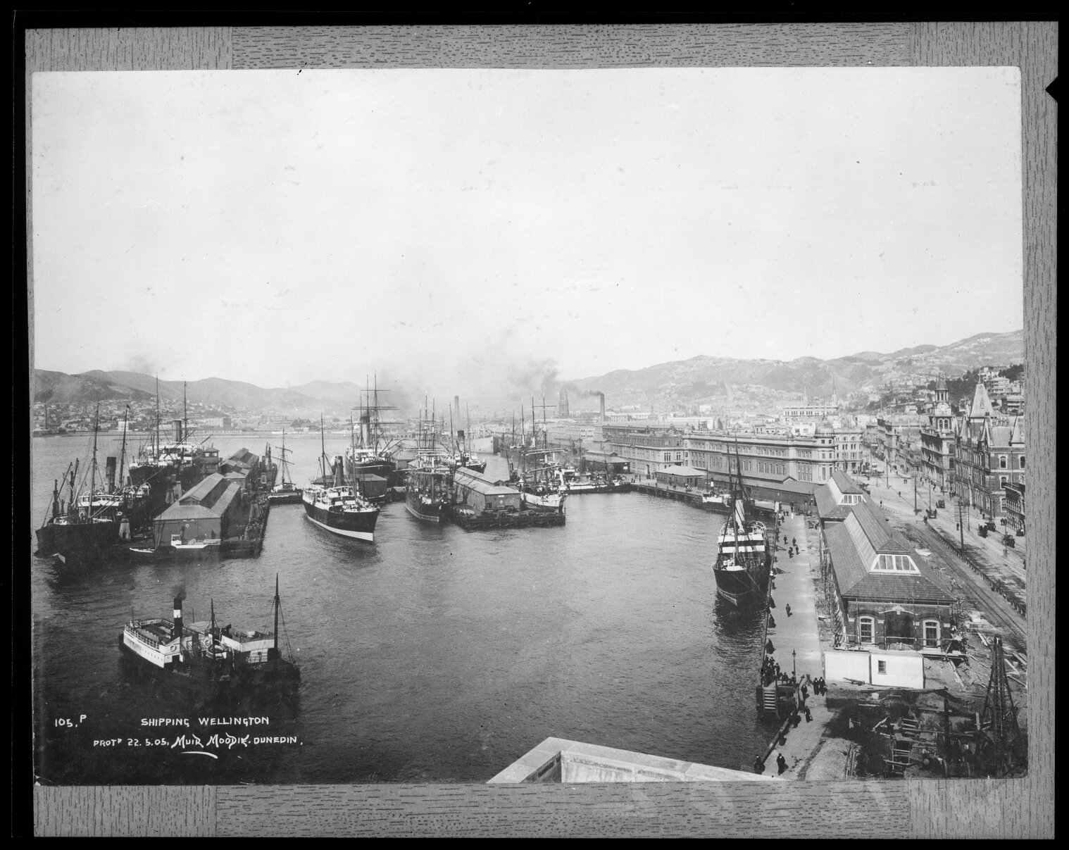 Shipping, Queens Wharf