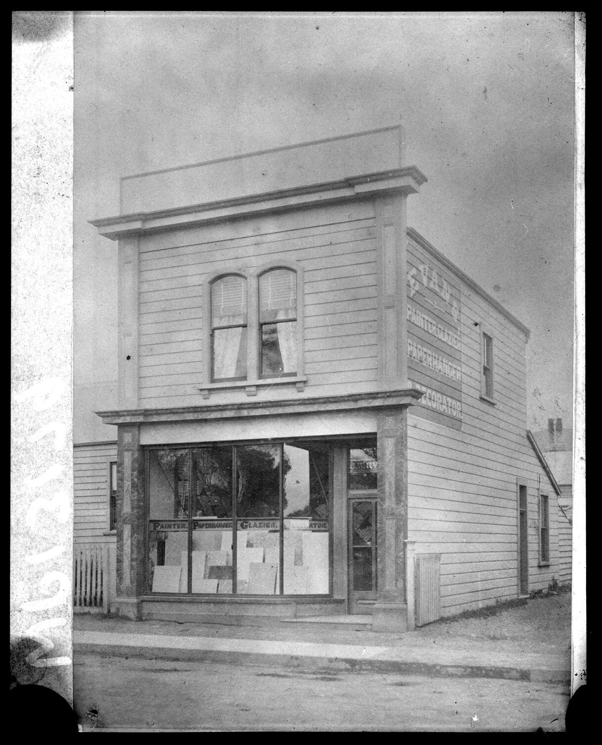 Evans Painter, Glazier, Paperhanger, Decorator