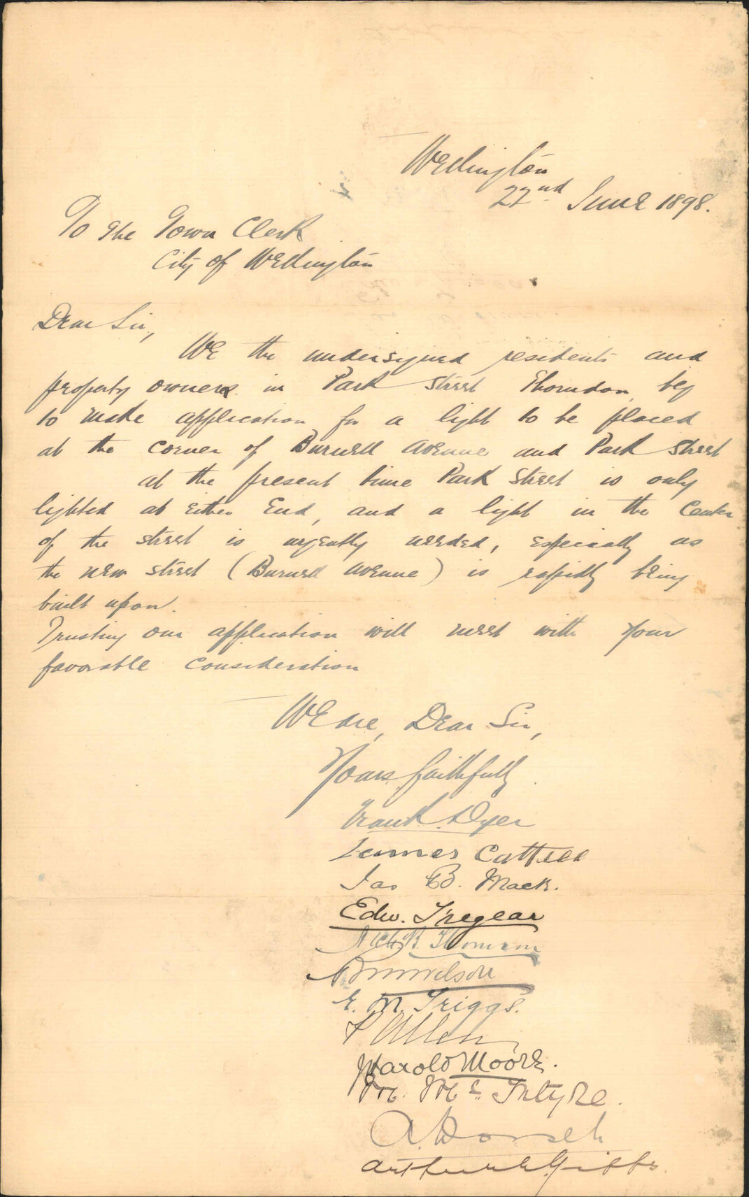 Asking for a lamp in Park Street - F Dyer and others