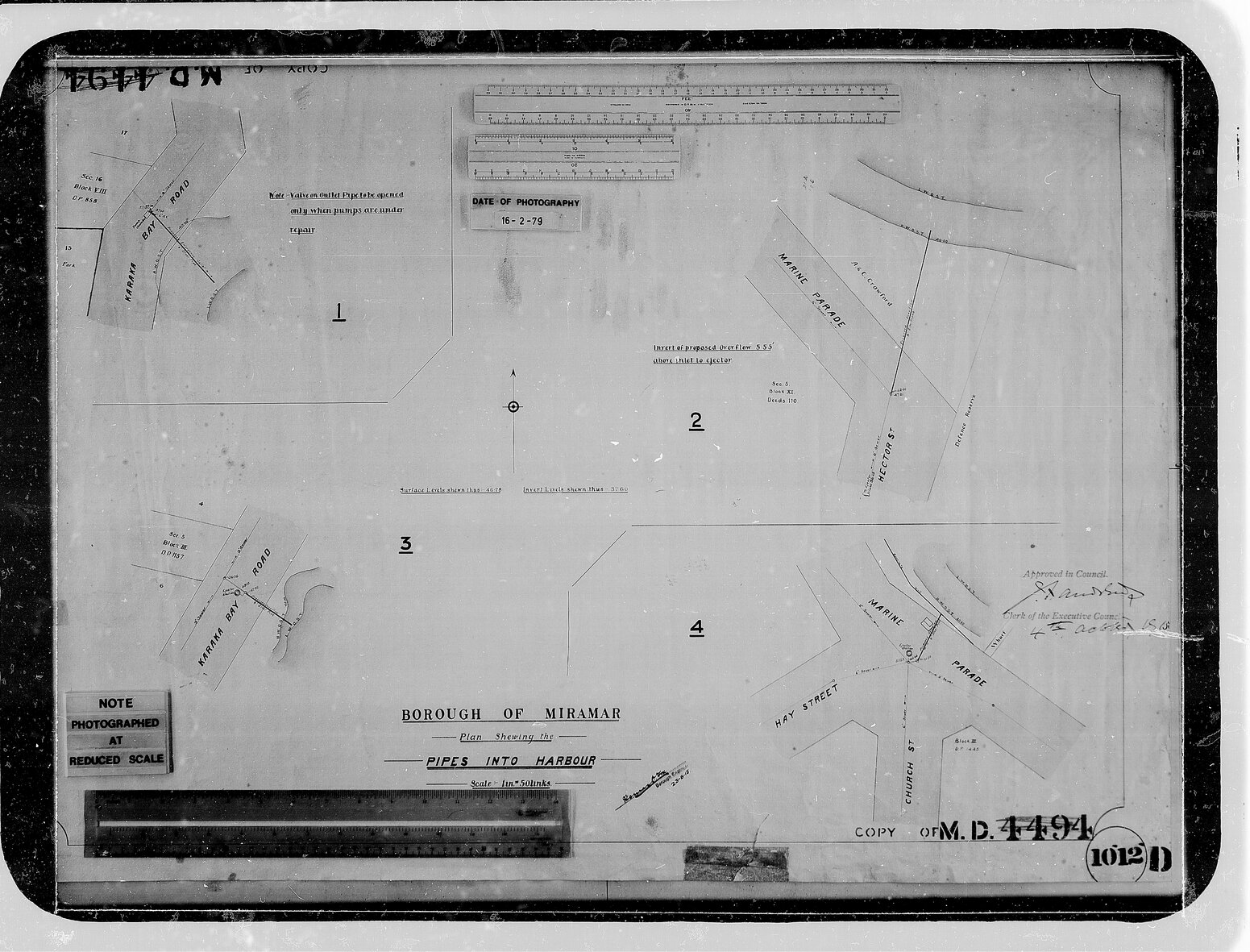 Karaka Bay Road, Marine Parade, Pineland Avenue