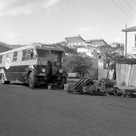 b. Bus, Stanley Street