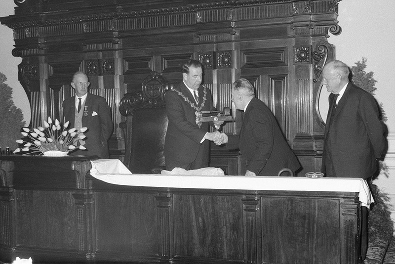 s. Reception, Victoria University