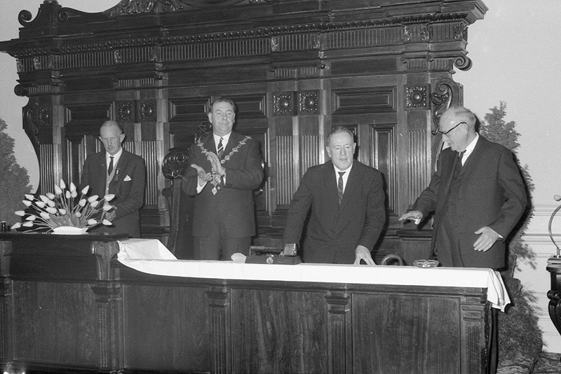 v. Reception, Victoria University