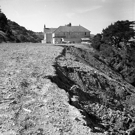 e. No. 27-29 Emerson Street