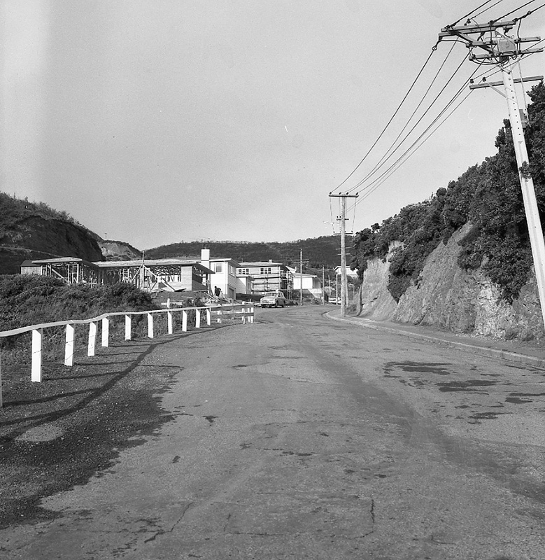 c. Robertson St
