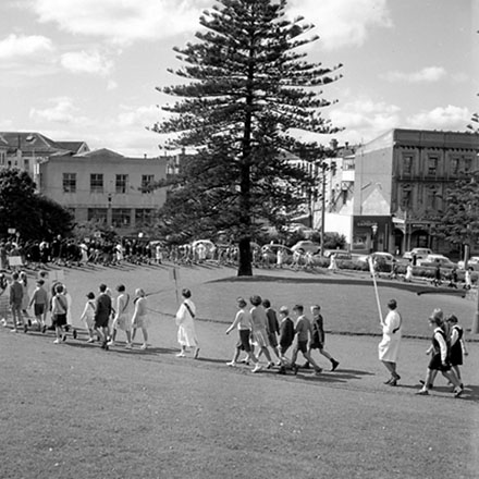 s. Traffic Safety Week, 17-24 March