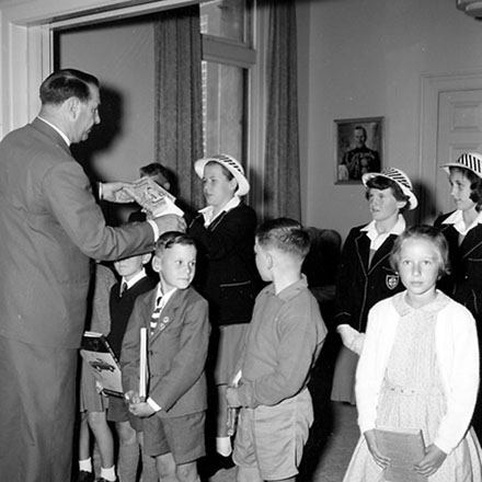 l. Traffic Safety Week, 17-24 March