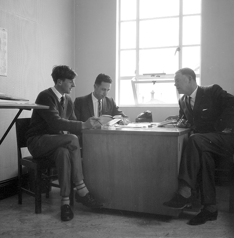 f. Severn St. Kellsmere Avenue