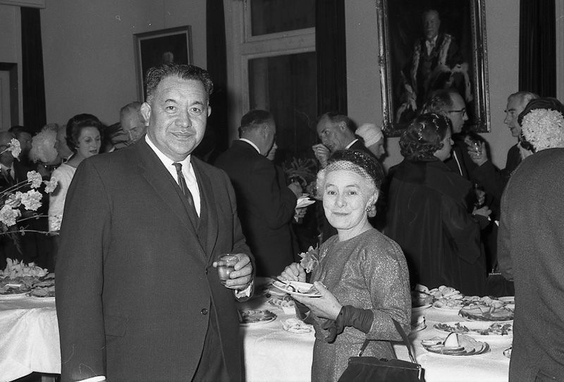 aa. Presentation of Medals to Councillors, His Excellency Sir Bernard Fergusson. Council Chambers