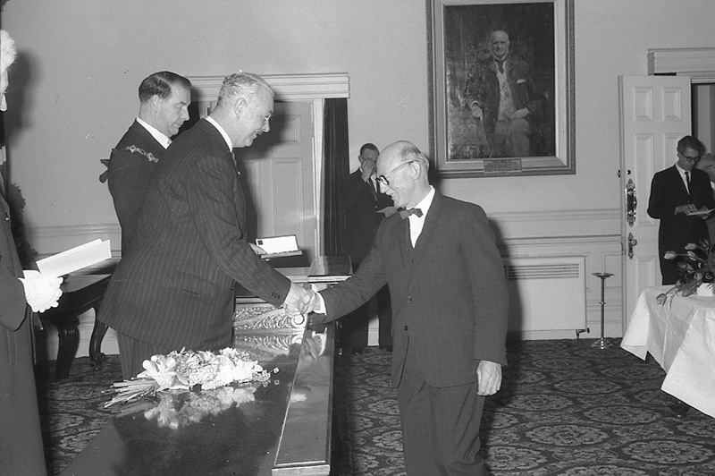 ad. Presentation of Medals to Councillors, His Excellency Sir Bernard Fergusson. Council Chambers