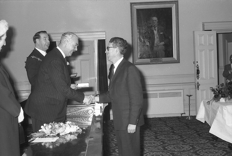 bj. Presentation of Medals to Councillors, His Excellency Sir Bernard Fergusson. Council Chambers
