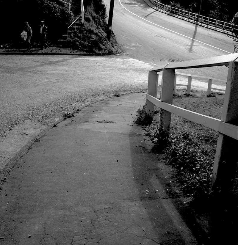 d. Washington Avenue Footpath