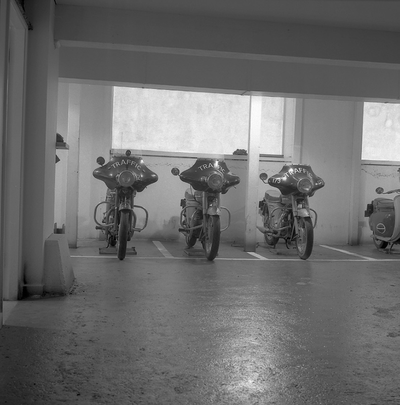 b. Motorcycles, Traffic house