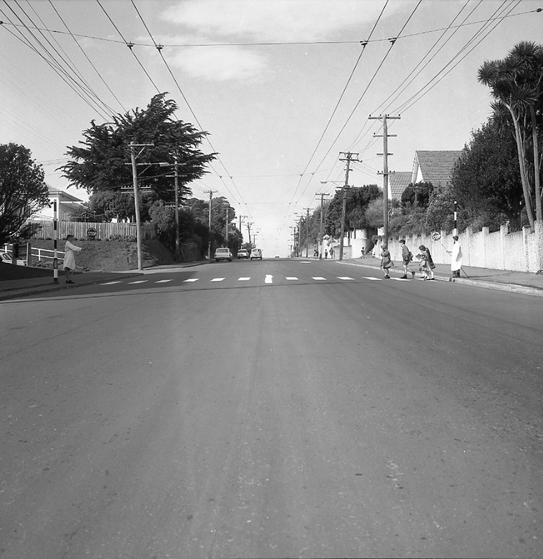 f. Crossing, Main Rd Karori