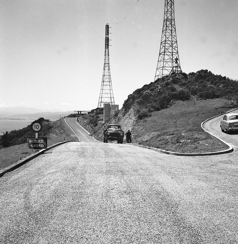 b. Mount Victoria Access