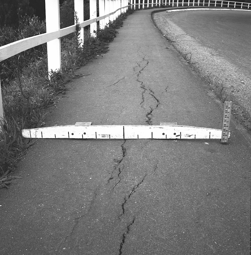 d. Brooklyn Road, footpath