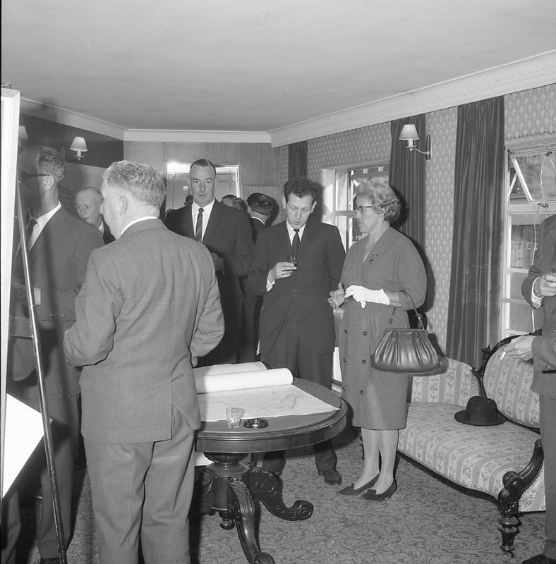 h. Town Plan Reception