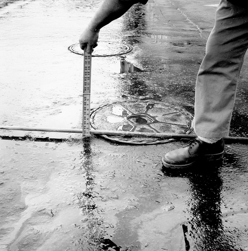 b. Stout St, Manhole Cover, Alleged Accident