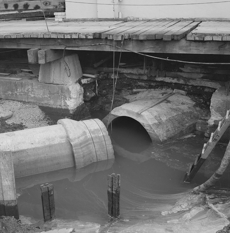 c. Taranaki Street Wharf, Drainage