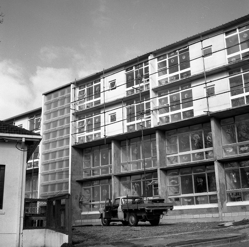 b. Duncan Terrace Flats